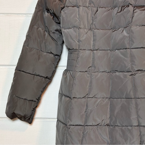 Cole Haan NWT Quilted Mid-Length Down Puffer Coat with Attached Hood XS Grey - Picture 8 of 11